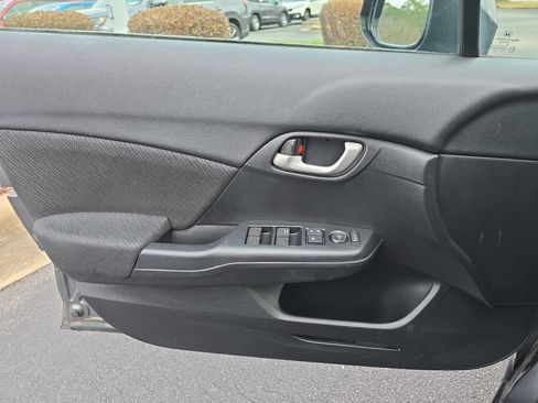 Used 2013 Honda Civic LX image 25