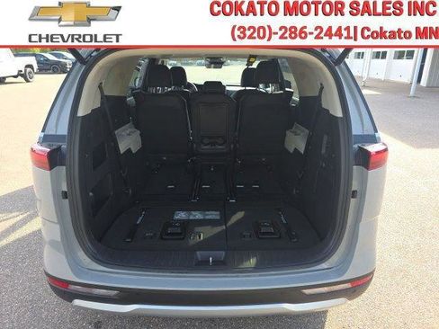 Used 2024 Kia Carnival EX FWD image 25