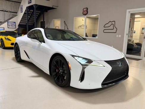 Used 2018 Lexus LC 500 Coupe w/ Touring Package RWD image 46