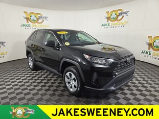 Used 2022 Toyota RAV4 LE AWD/4WD video 1