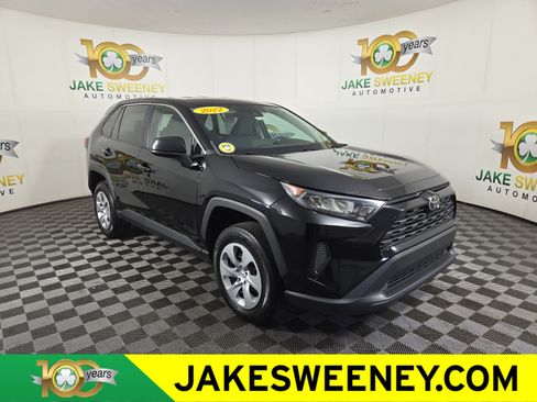 Used 2022 Toyota RAV4 LE AWD/4WD image 1