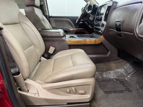 Used 2018 GMC Sierra 1500 SLT AWD/4WD image 32