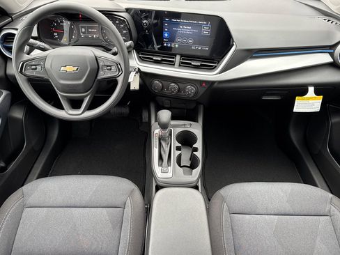 New 2026 Chevrolet Trax LS w/ LS Convenience Package image 12