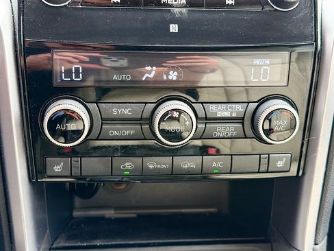 Used 2019 Subaru Ascent Limited w/ Popular Package #3 AWD/4WD image 17