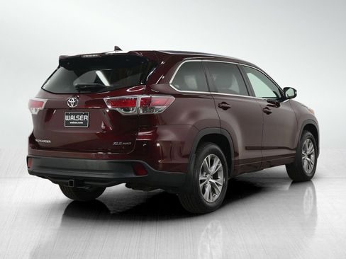Used 2015 Toyota Highlander XLE AWD/4WD image 5