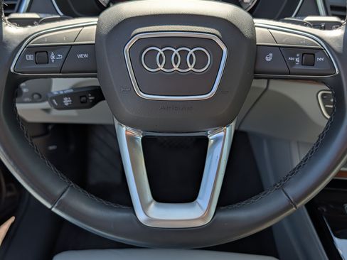 Used 2023 Audi Q5 e Premium Plus w/ Premium Plus Package AWD/4WD image 25