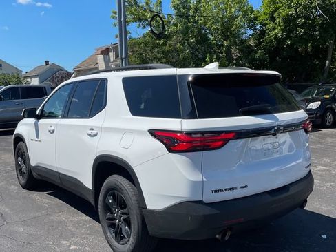 Used 2023 Chevrolet Traverse LT w/ Midnight/Sport Edition AWD/4WD image 2