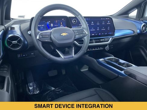 Certified 2024 Chevrolet Equinox EV LT FWD image 2