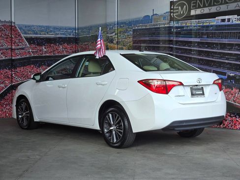 Used 2017 Toyota Corolla LE w/ LE Premium Package FWD image 6