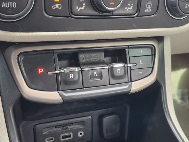 Used 2023 GMC Terrain Denali AWD/4WD image 17