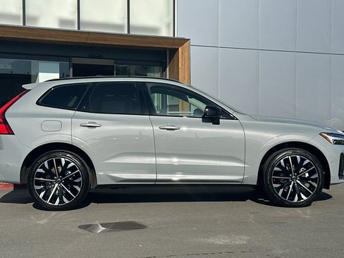 New 2026 Volvo XC60 B5 Ultra w/ Protection Package Premier AWD/4WD image 8