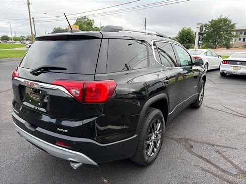 Used 2017 GMC Acadia SLT AWD/4WD image 10