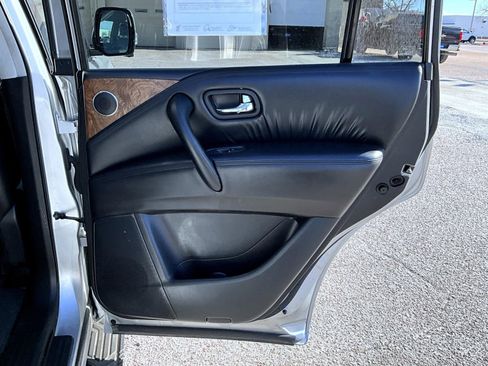 Used 2021 Nissan Armada SL w/ Captain's Chairs Package image 18