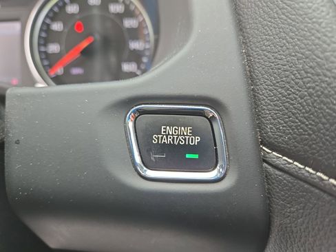 Used 2021 GMC Acadia SLT w/ LPO, Floor Liner Package image 22