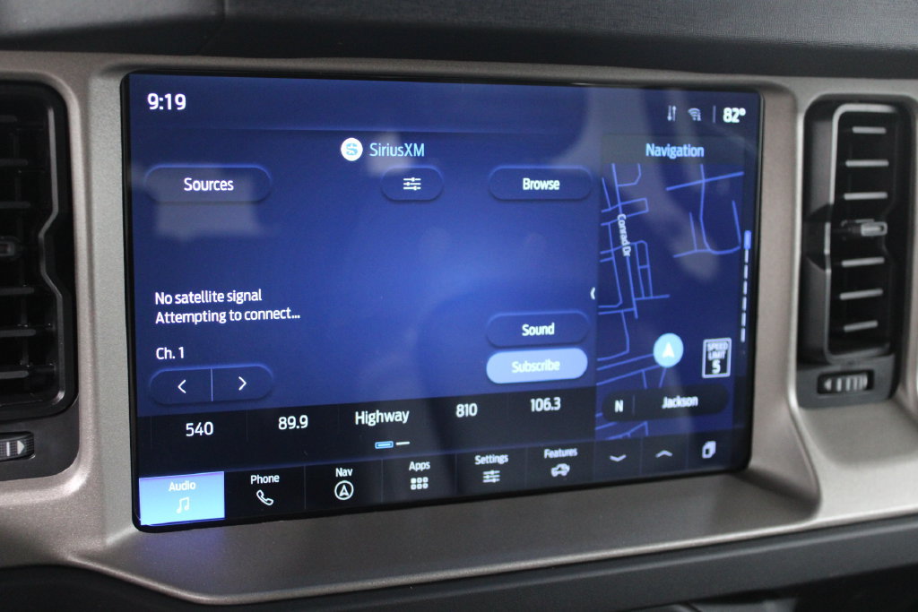 Used 2025 Ford Bronco Outer Banks AWD/4WD image 54