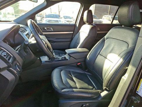 Certified 2018 Ford Explorer XLT w/ Equipment Group 202A image 13