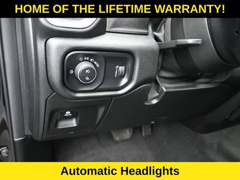 Used 2021 RAM 1500 Big Horn AWD/4WD image 16
