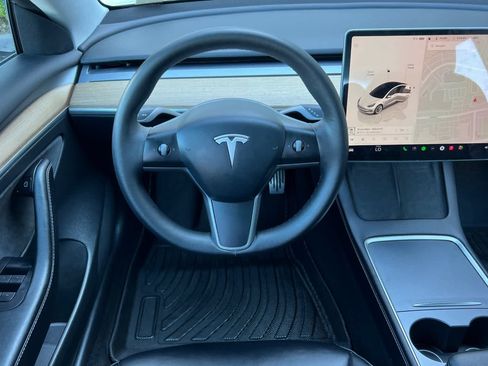 Used 2022 Tesla Model 3 Long Range AWD/4WD image 15