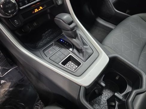 Certified 2025 Toyota RAV4 XLE AWD/4WD image 22