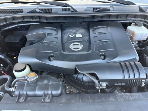 Used 2018 Nissan Armada Platinum w/ Interior Lighting Package RWD image 38