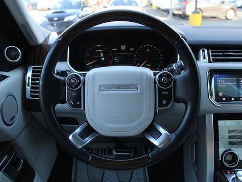 Used 2015 Land Rover Range Rover Supercharged AWD/4WD image 15
