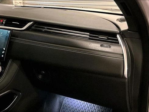 Certified 2025 Jaguar F-PACE R-Dynamic S image 25