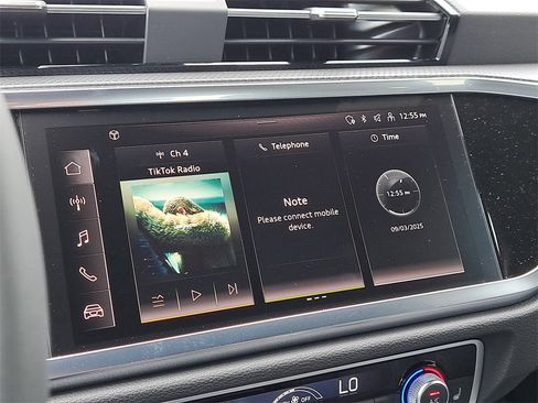 New 2025 Audi Q3 2.0T Premium image 12