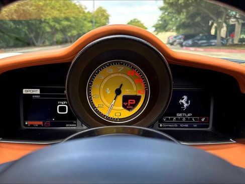 Used 2018 Ferrari 488 Spider RWD image 13