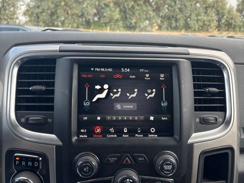 Used 2018 RAM 1500 Big Horn AWD/4WD image 12
