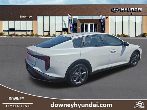 Used 2025 Kia K4 FWD image 5