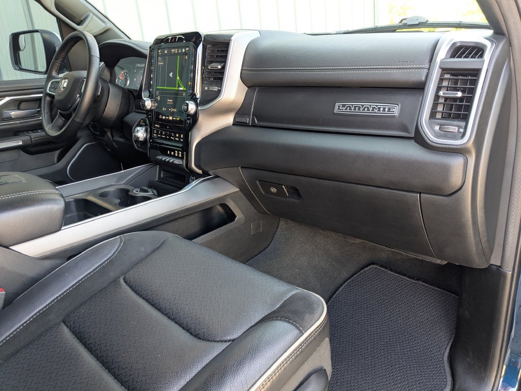 Used 2023 RAM 1500 Laramie AWD/4WD image 6