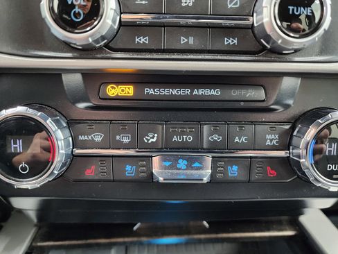 Used 2022 Ford F350 Lariat w/ Lariat Ultimate Package image 56