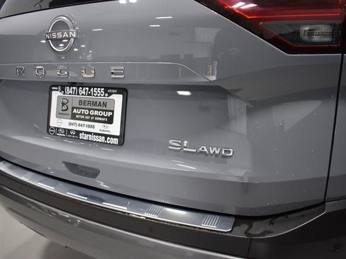Certified 2023 Nissan Rogue SL AWD/4WD image 12