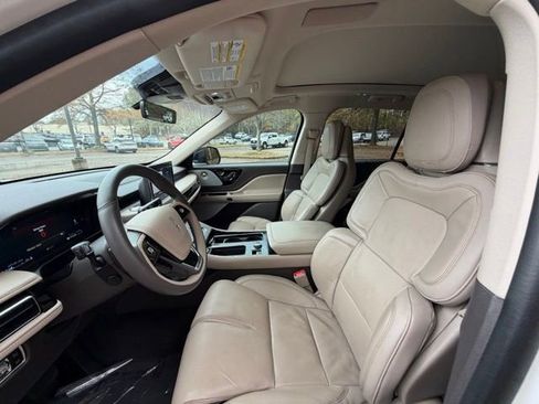 Certified 2023 Lincoln Aviator Reserve w/ Equipment Group 201A image 20