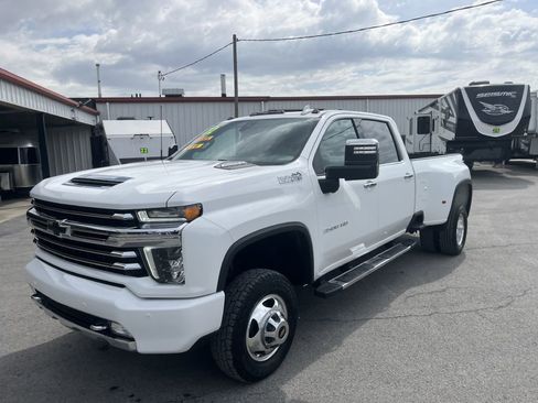 Used 2022 Chevrolet Silverado 3500 High Country w/ Safety Package II AWD/4WD image 5