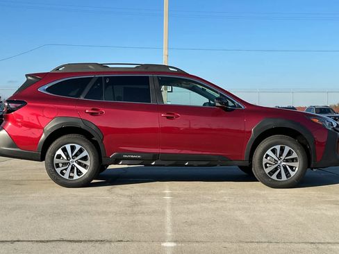 New 2025 Subaru Outback Premium image 2