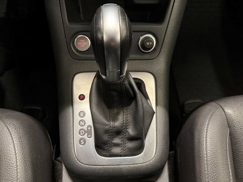 Used 2016 Volkswagen Tiguan S image 20