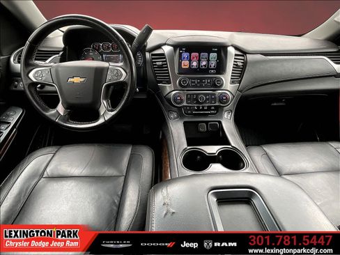 Used 2018 Chevrolet Suburban LT AWD/4WD image 7