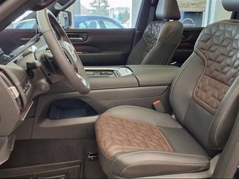New 2025 Nissan Armada Platinum Reserve image 24