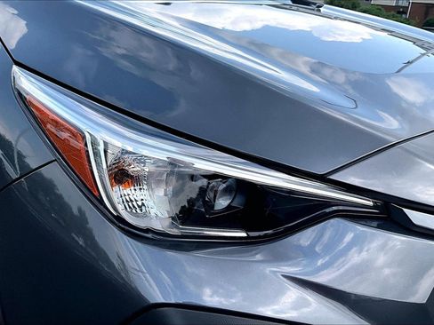 Used 2024 Subaru Crosstrek 2.0i Premium AWD/4WD image 26