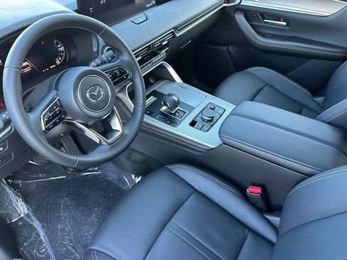 New 2026 MAZDA CX-90 Plug-In Hybrid w/ Preferred image 10