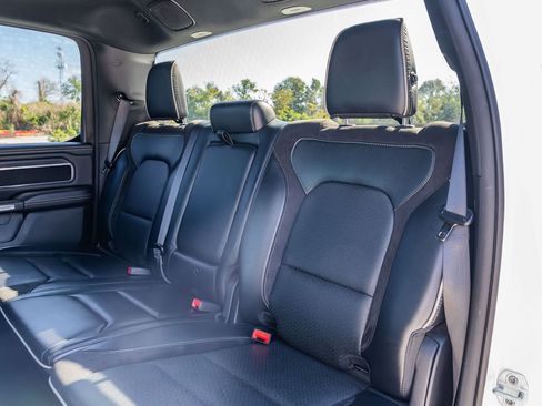 Used 2024 RAM 1500 Laramie image 18