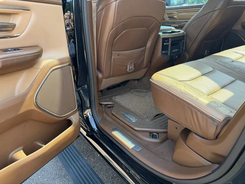 Used 2019 RAM 1500 Limited AWD/4WD image 11