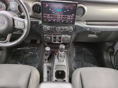 Used 2019 Jeep Wrangler Unlimited Sport S AWD/4WD image 15