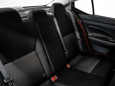 Used 2025 Nissan Versa SR w/ Trunk Package image 33