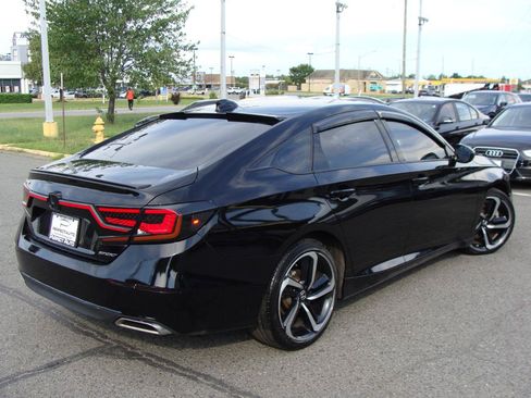 Used 2022 Honda Accord Sport image 6