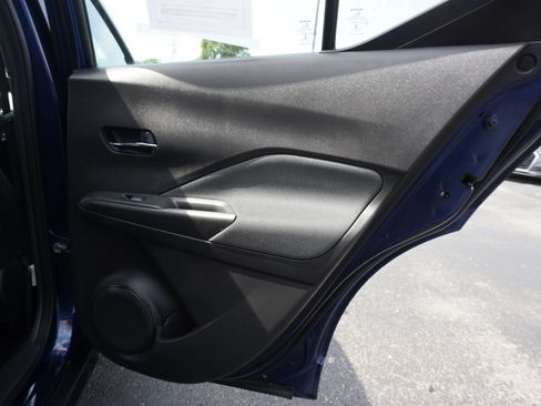 Used 2019 Nissan Kicks SV FWD image 22