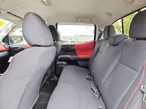 Used 2019 Toyota Tacoma SR5 image 25