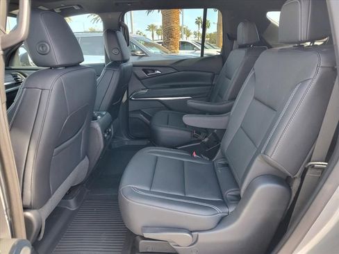 New 2026 Chevrolet Traverse LT w/ Sun and Wheel Package FWD image 6