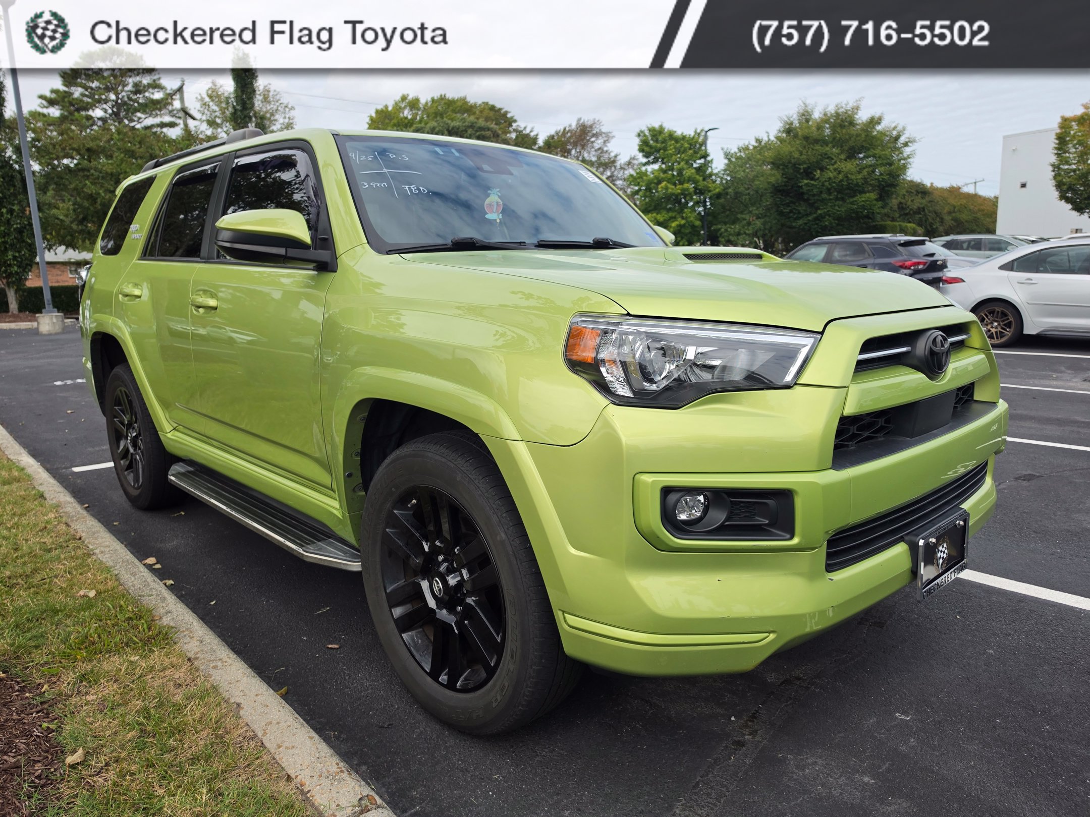 Used 2023 Toyota 4Runner TRD Sport AWD/4WD image 3